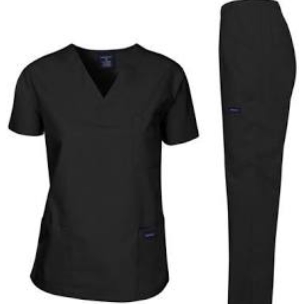 NEW MEDICAL SCRUBS